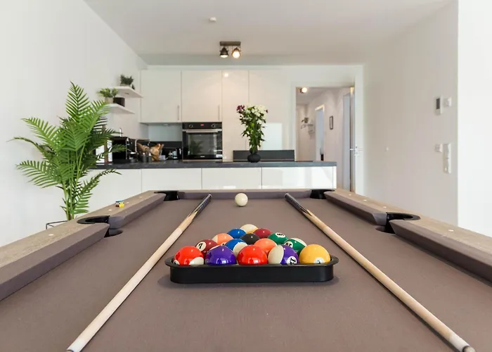 Living Timeless- Happy Living Bodensee Direkt Am See Mit Billard, Parkplatz Und Balkon Fuer Bis Zu 6 Personen