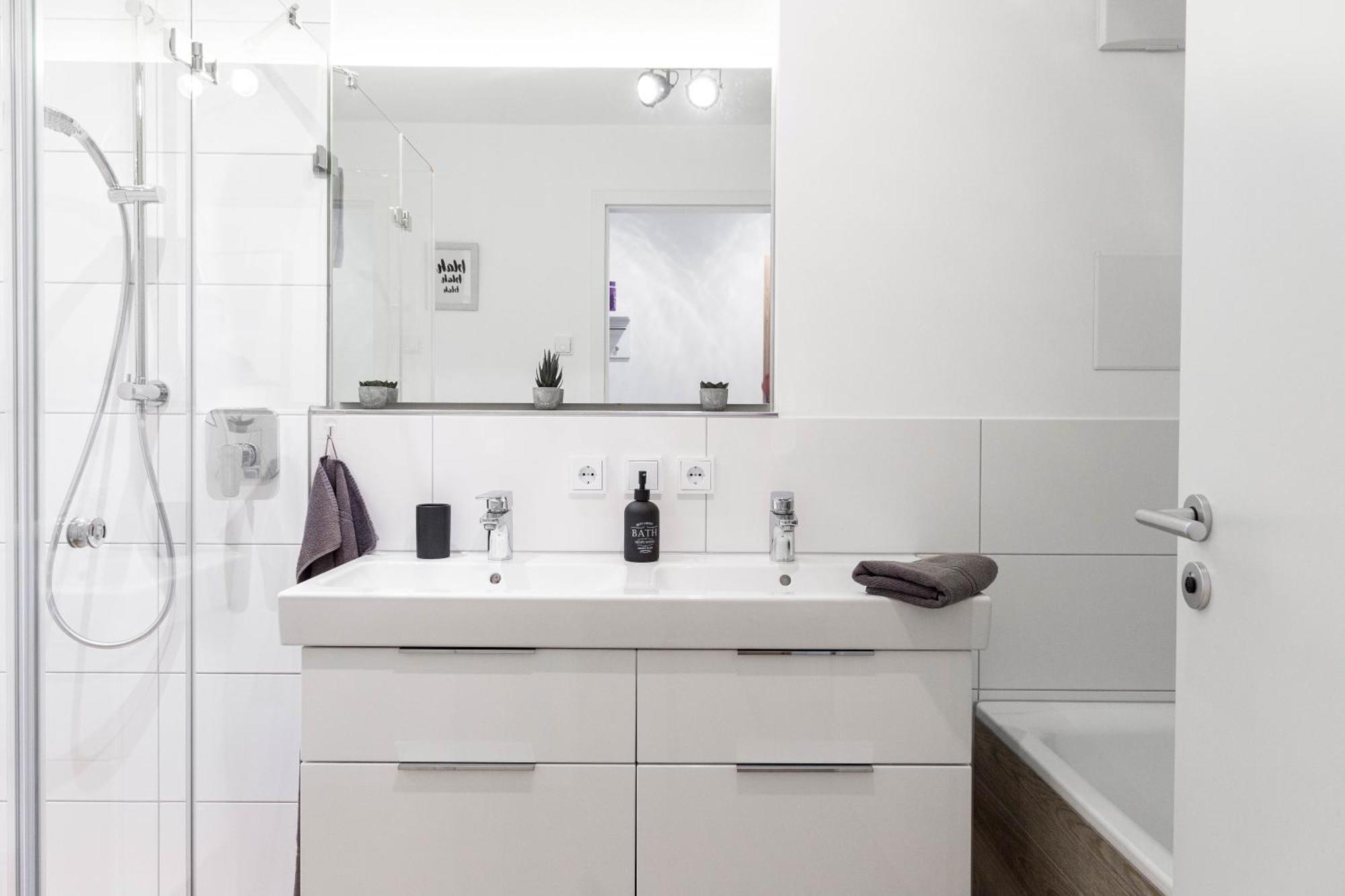 Living Timeless- Happy Living Bodensee Direkt Am Mit Billard, Parkplatz Und Balkon Fuer Bis Zu 6 Personen Апартаменты *