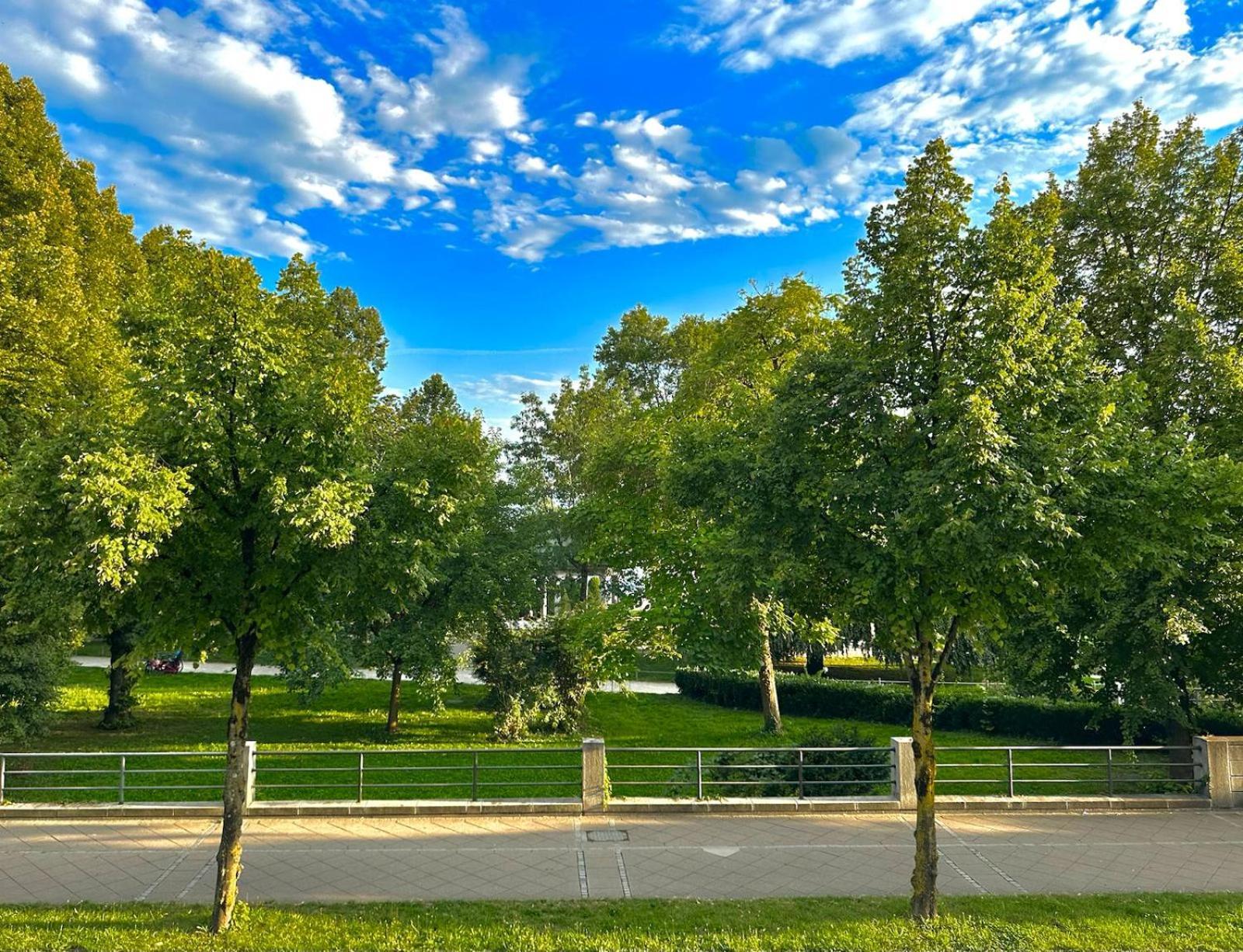Апартаменты Living Timeless- Happy Living Bodensee Direkt Am Mit Billard, Parkplatz Und Balkon Fuer Bis Zu 6 Personen